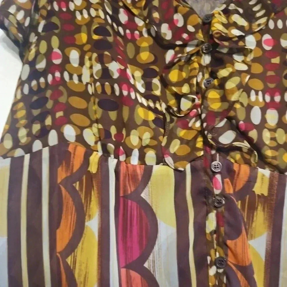 VanHeusen, size L, womens blouse,  lines, ruffle collar - Picture 3 of 10